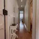Anjos Signature Decoration Big House In Downtown Apartment