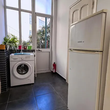 Anjos Signature Decoration Big House In Downtown Apartment